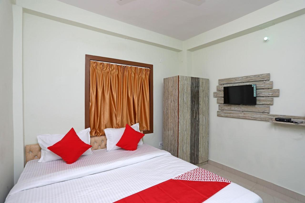 Oyo 17187 Urban Casa Hotel Calcuta Exterior foto